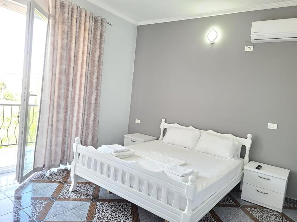 Hotel Fama Durrës Zewnętrze zdjęcie