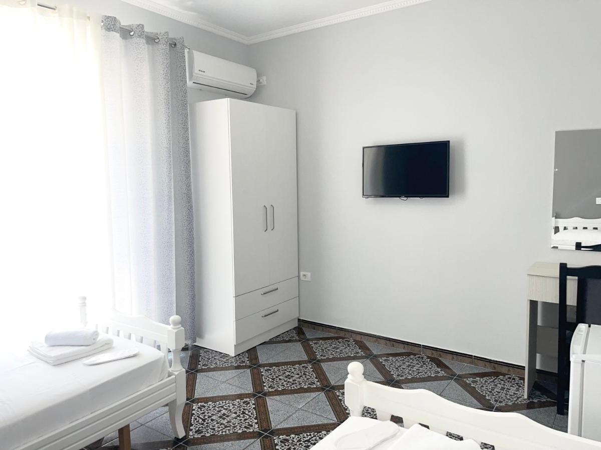 Hotel Fama Durrës Zewnętrze zdjęcie